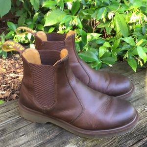 dr martens 2976 gaucho crazy horse chelsea boots